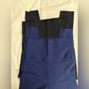 Cloud ll Vitality Black and Blue High-Waist maternity leggings